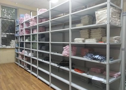 Хранение товара на складах магазинов