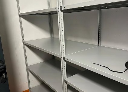 Металлические стеллажи ТС Лайт для кладовой